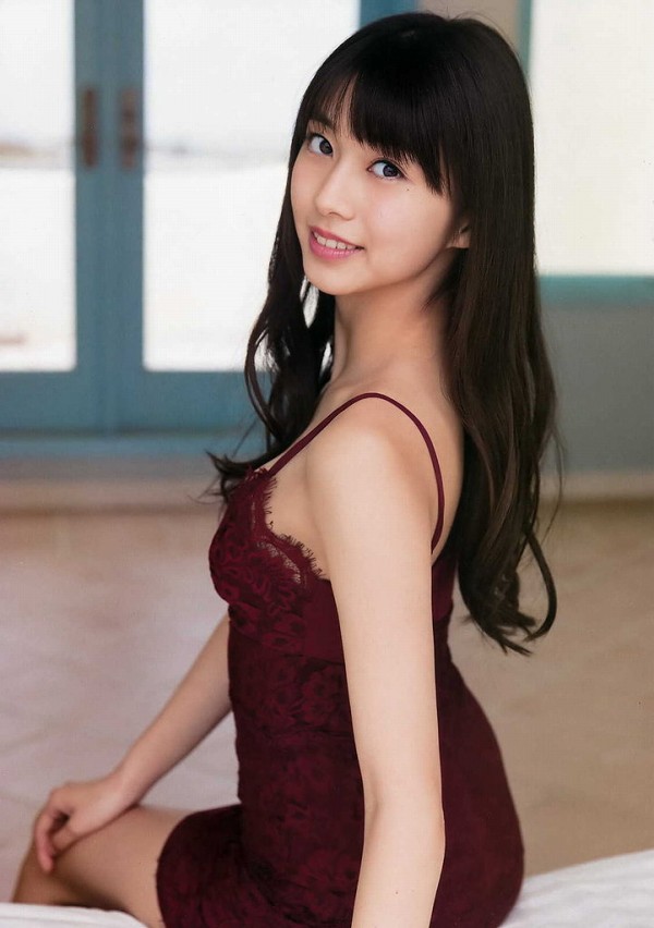牧野真莉愛 セクシー