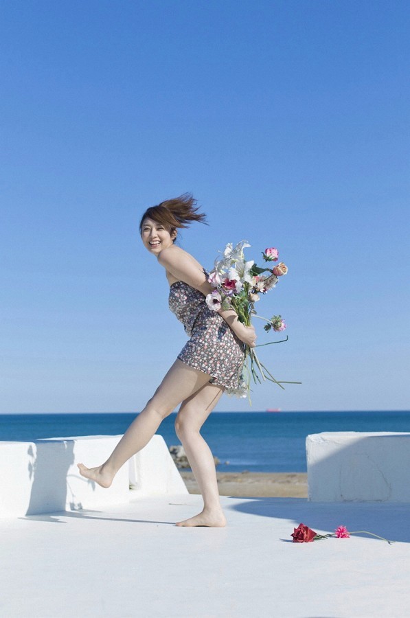 小林優美 ワンピース グラビア