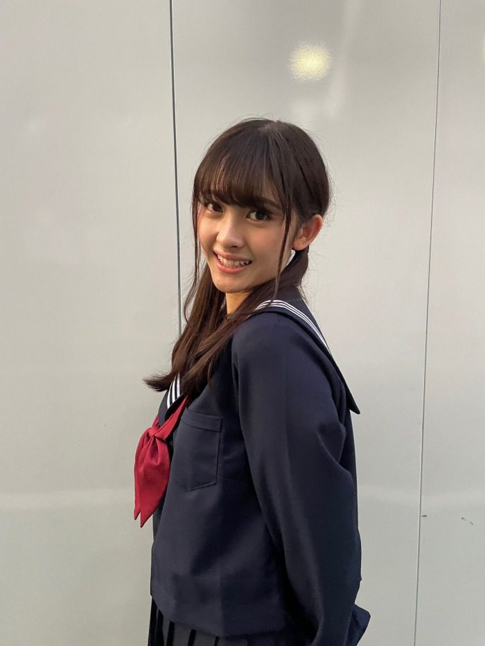 鵜川もえか　制服画像