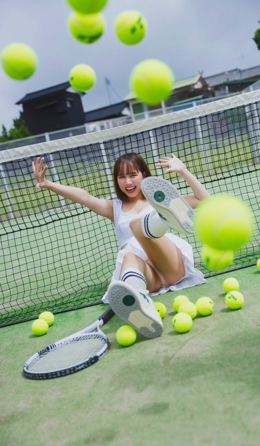 新谷真由　パンチラ画像