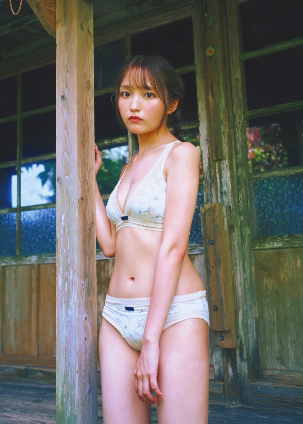 ねお　水着画像