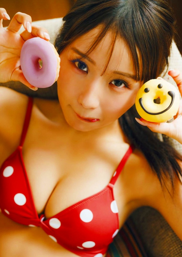 森脇梨々夏　舌画像