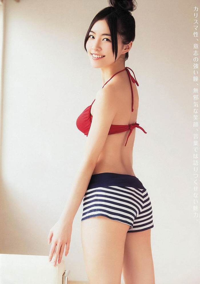 松井珠理奈 太もも